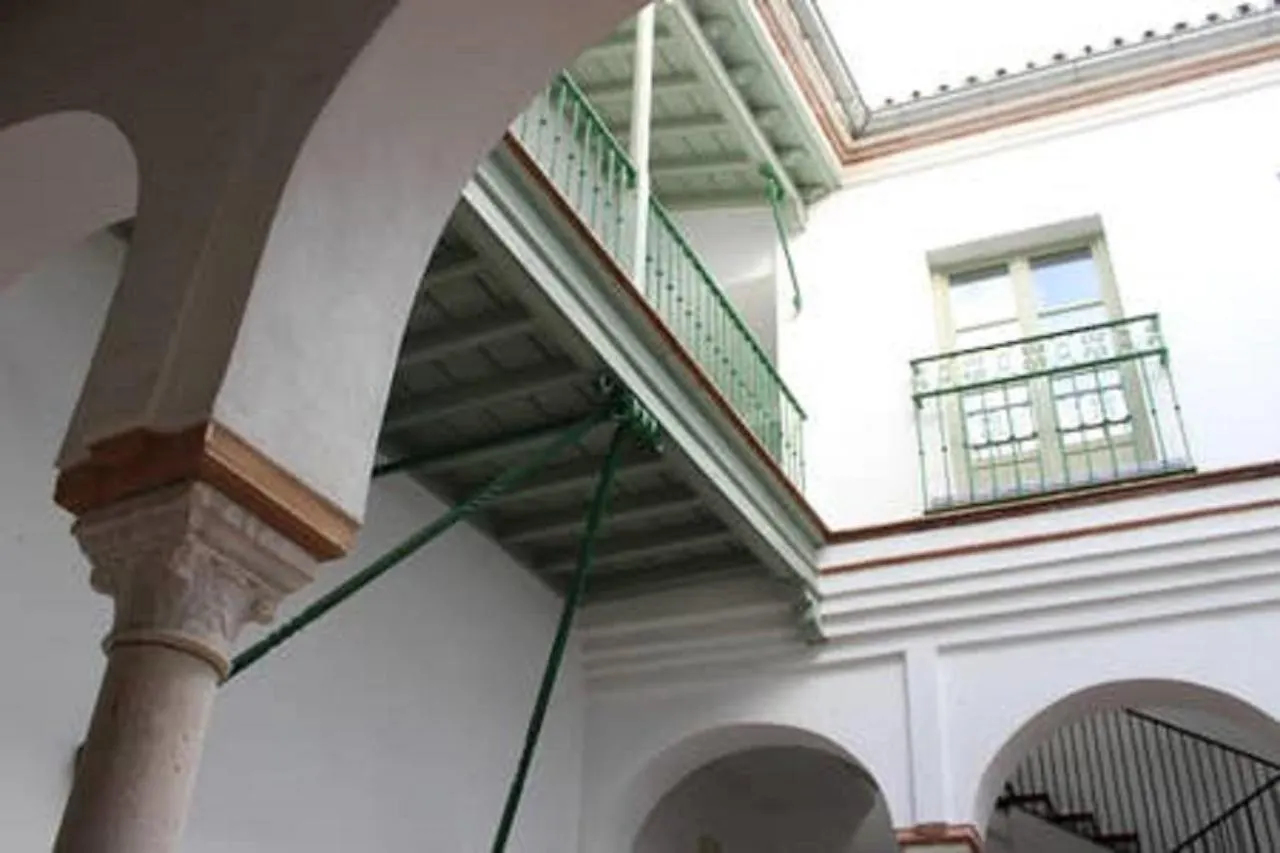 Sevilla Plaza Del Altozano 0*,